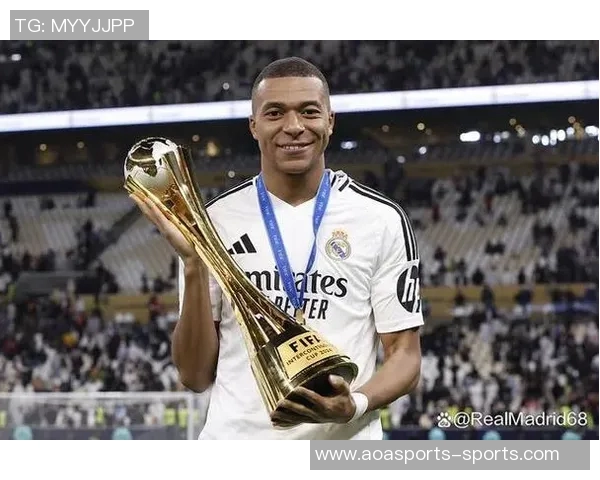 姆巴佩被誉为世界顶级球员之一什琴斯尼对其实力表示高度认可